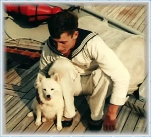 Bordhund Conny, Schneller Minensucher ,,Orion”, Herr Balke vom Nachbarboot Spica zu Besuch, 1963, Abb. 05