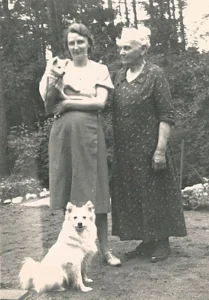 1937