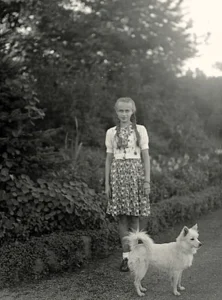 1957