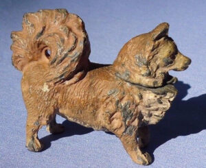 Heyde, Bronze (hohl), handcoloriert, H 7,6 cm x 6,3 cm, Abb. 05