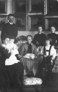 Prinzessin Ludovika mit Familie und Lupa