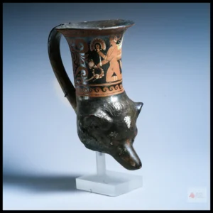Rhyton (einhenkliges Trinkgefäß) aus Apulien (Italien), rotfigurige Malerei,, 350 . 300 v. Chr., Terrakotta, © Metropolitan Museum