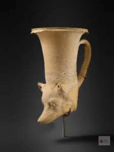 Rhyton (einhenkliges Trinkgefäß) aus Apulien (Italien),unbemalt, spätes 4. bis frühes 3. Jh. v. Chr., Terrakotta, © Metropolitan Museum