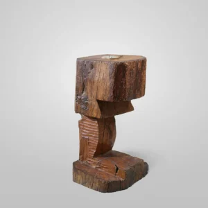 Eines der herausragendsten Werke Brâncușis:
Chien de garde (1916)
[Übers.:Wachhund]
