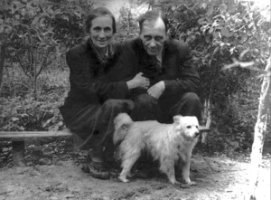 Pärchen mit Hund